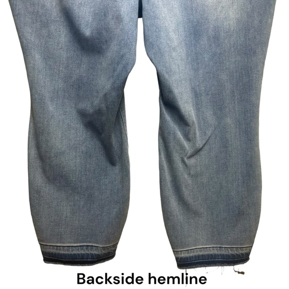 Judy Blue High Rise Light Wash Boyfriend Fit Jeans Cropped Frayed Hem Womens 22W - Picture 10 of 14